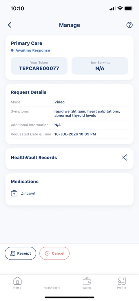 Consultation management screen showing the request awaiting response with symptoms, HealthVault records and medications attached